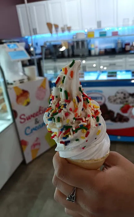 Sweeties & Cream Picture 2