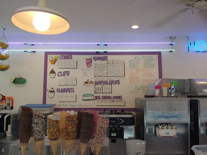 Ice Cream On 9 Picture 6