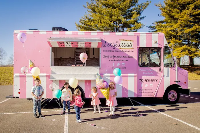 Lexylicious Ice Cream Cafe | New Jersey Picture 7