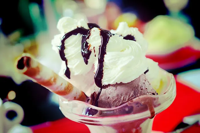 Vincent's Ice Cream Shop Picture 5