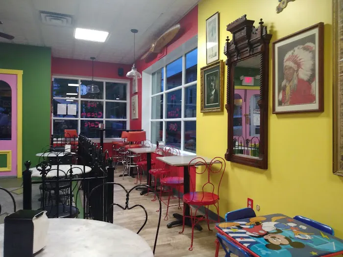 Vincent's Ice Cream Shop Picture 6