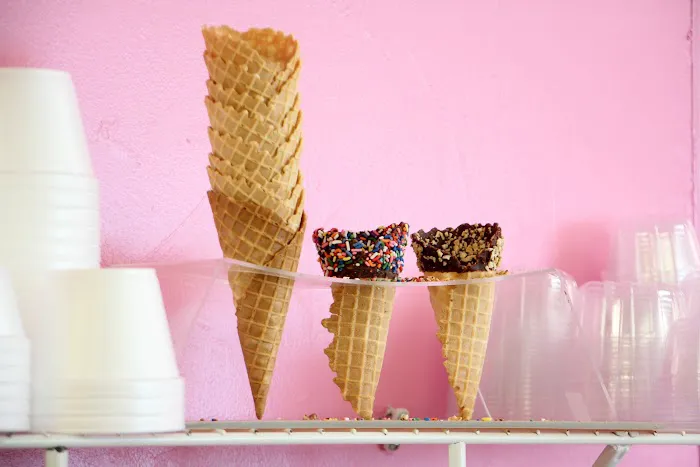 Vincent's Ice Cream Shop Picture 8