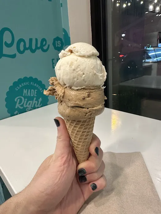 Vanderwende Farm Creamery Picture 6