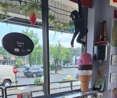 Ice Cream Parlour