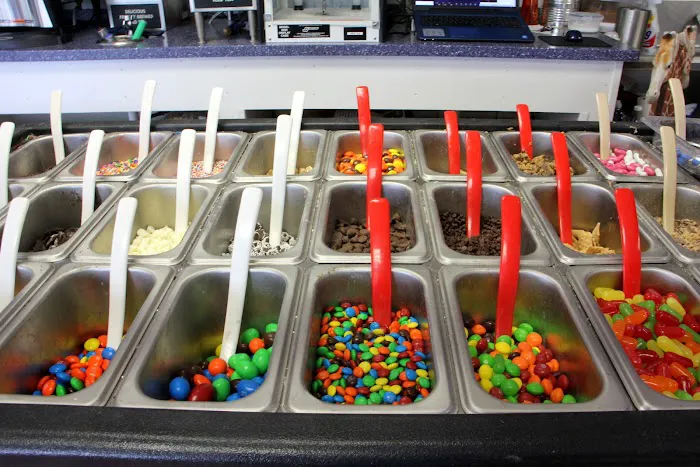 Ice Cream Parlour Picture 4