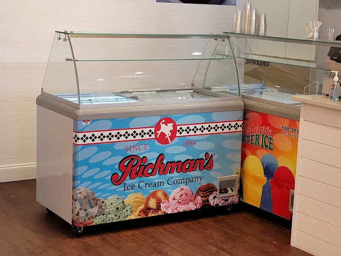 Brain Freeze Ice Cream Parlor Picture 5