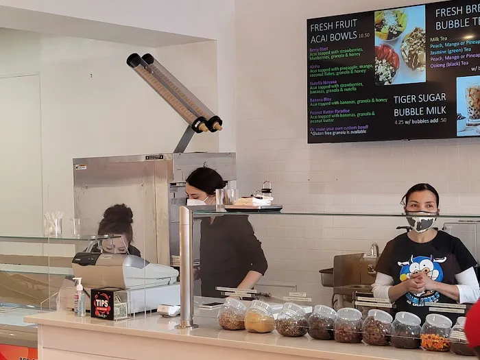 Brain Freeze Ice Cream Parlor Picture 2