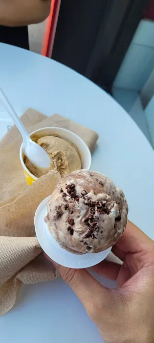 Carvel Picture 1