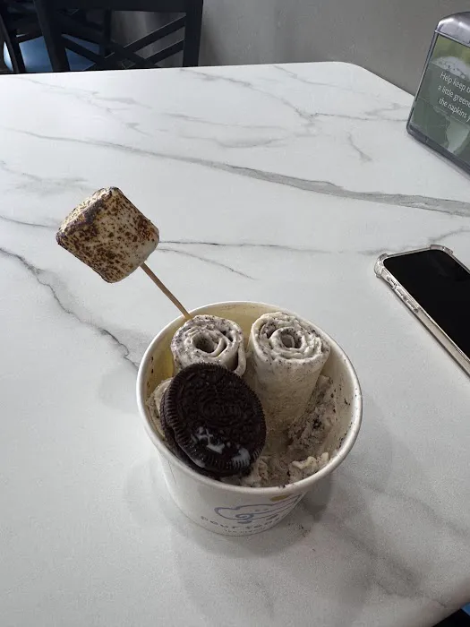 Four Seasons Ice Cream Roll Picture 2