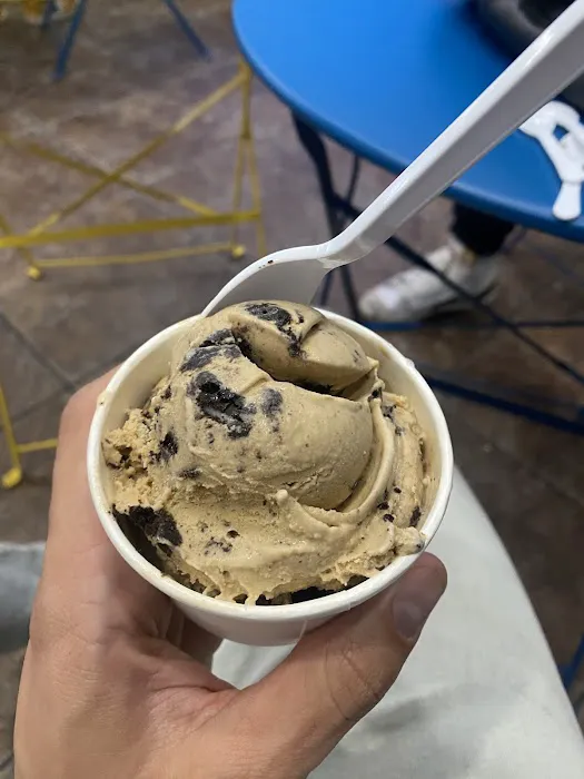 Daniela's Ice Cream Picture 5