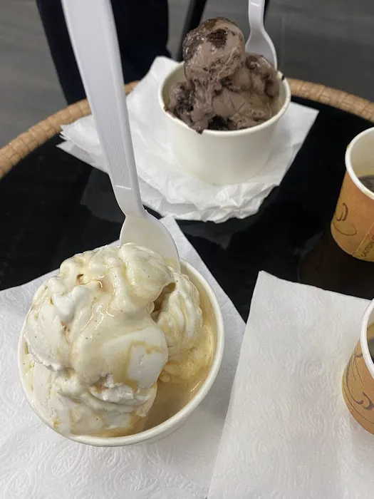 Boza Creamery Picture 5