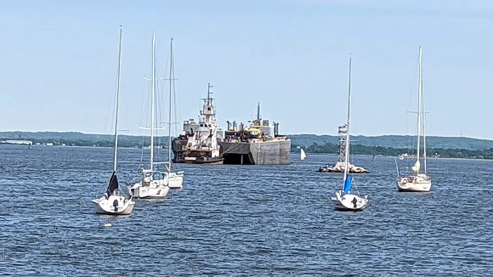 Bayside Creamery Picture 2