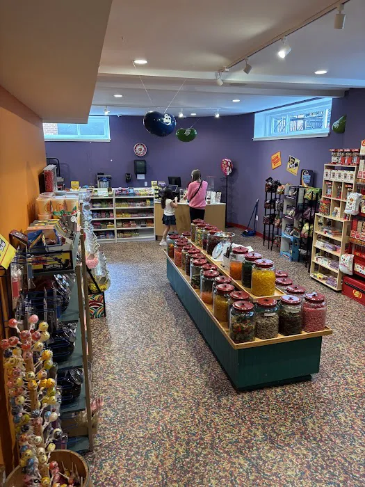 Deborah Ann's Sweet Shoppe Picture 5