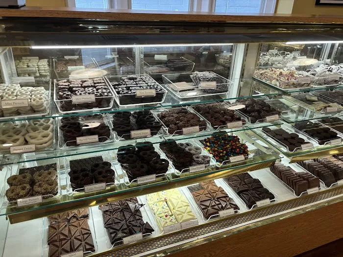 Deborah Ann's Sweet Shoppe Picture 8
