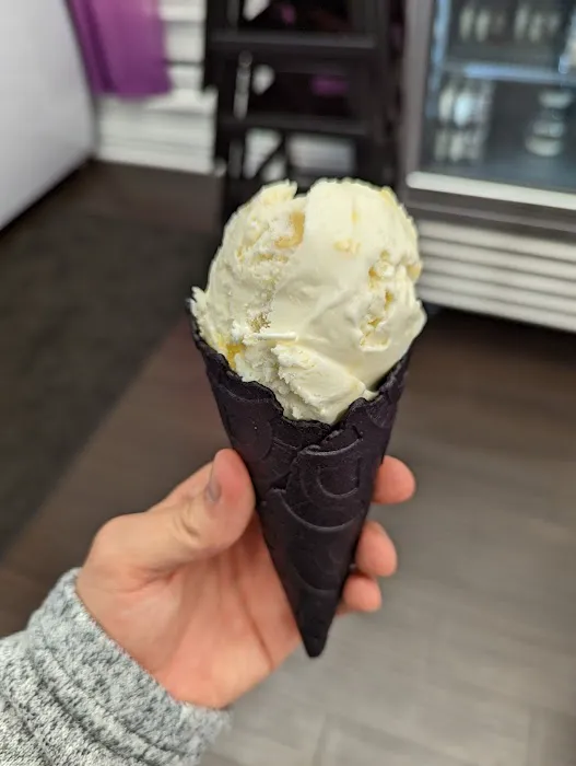 Crystals & Cones Ice Cream and Gifts Picture 4