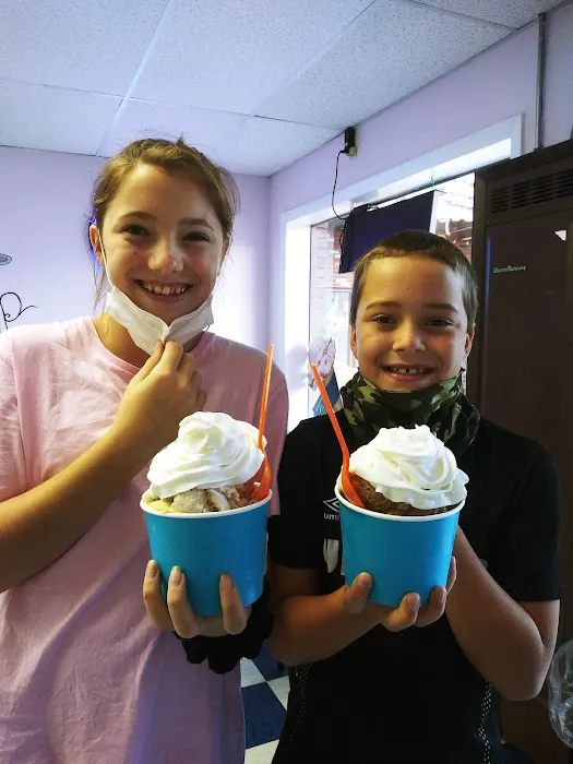 Triple Scoop Picture 4