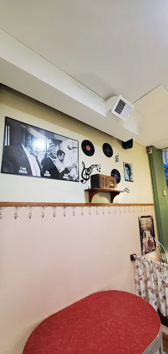 Leo's Ice Cream Picture 6