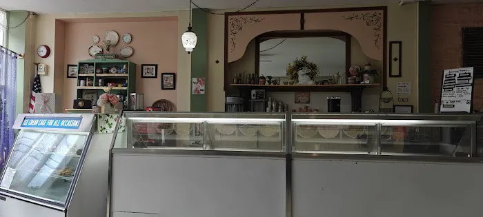 Leo's Ice Cream Picture 7