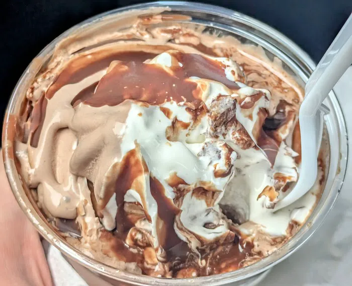 Moo’s Creamery Picture 3