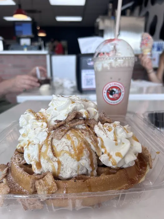 Moo’s Creamery Picture 5
