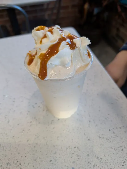 Twist Pretzels & Ice Cream Picture 2
