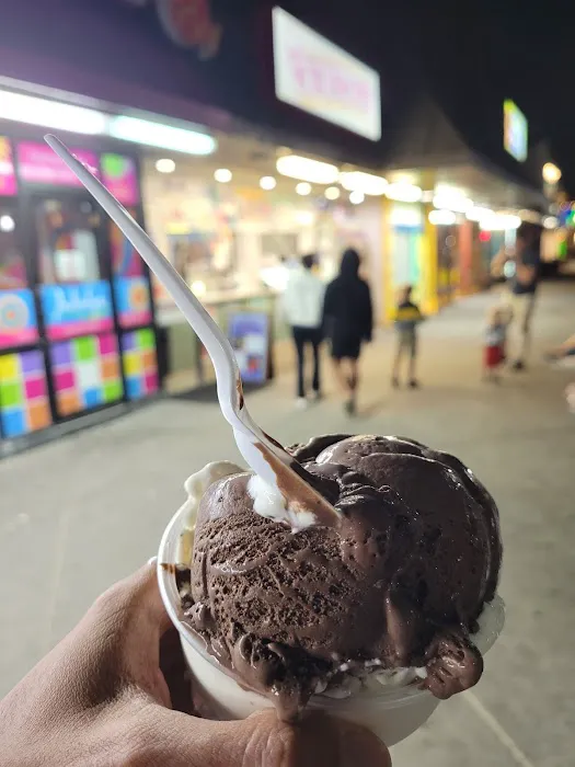 The Ice Cream Store Picture 4