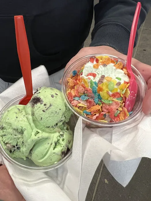 The Ice Cream Store Picture 9