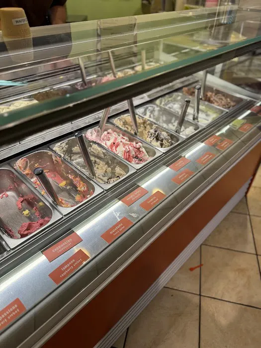 Gelatissimo Artisan Gelato Picture 2