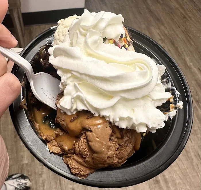 Sweet Scoops Picture 1
