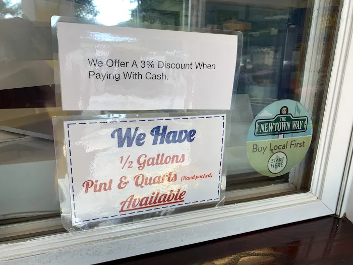 Holy Cow Ice Cream Shop Picture 10