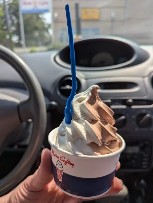 Mister Softee Ice Cream Store Picture 7