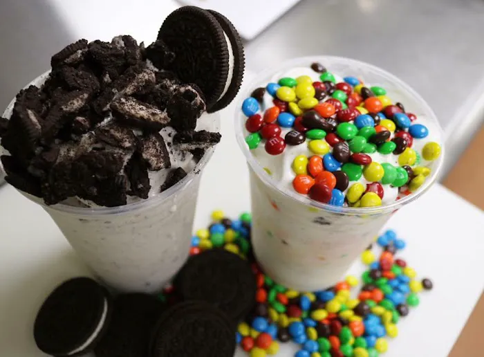 Brain Freeze Ice Cream Parlor Picture 6
