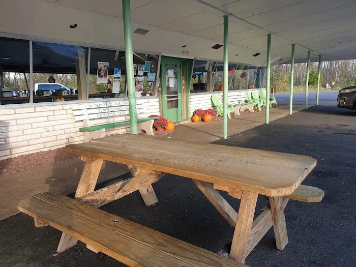 Evergreen Dairy Bar Picture 3