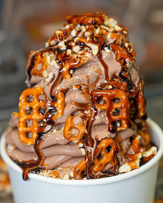 Swirl'in Ice Cream & Cereal Bar Picture 10