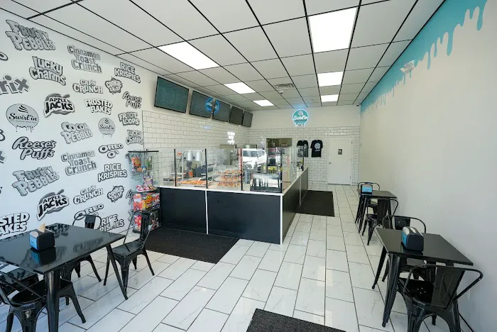 Swirl'in Ice Cream & Cereal Bar Picture 5