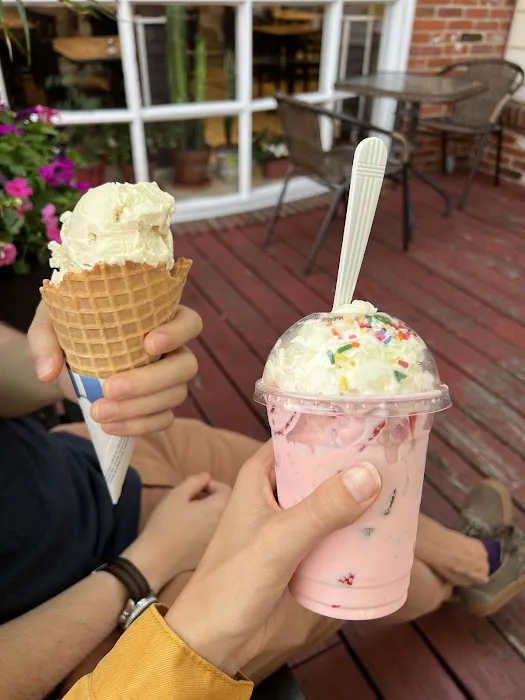 El confetti Mexican Ice Cream & desserts Picture 5