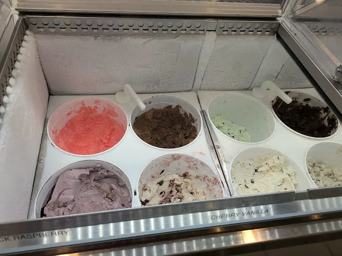 Ice Cream Charlie's Picture 3
