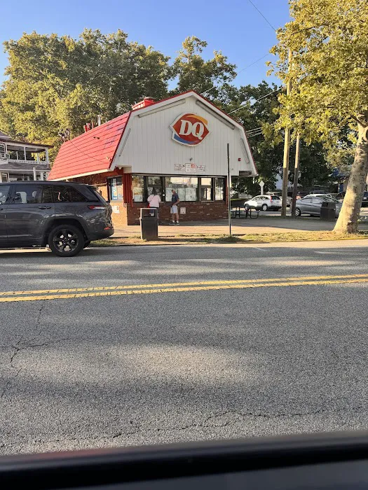 Dairy Queen (Treat) Picture 6