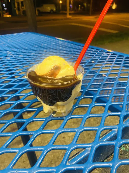 Dairy Queen (Treat) Picture 10