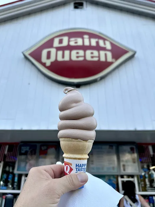 Dairy Queen Store Picture 4