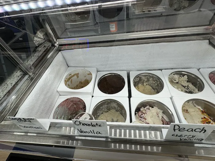 Ryan's Homemade Ice cream Picture 6