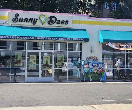 Sunny Daes