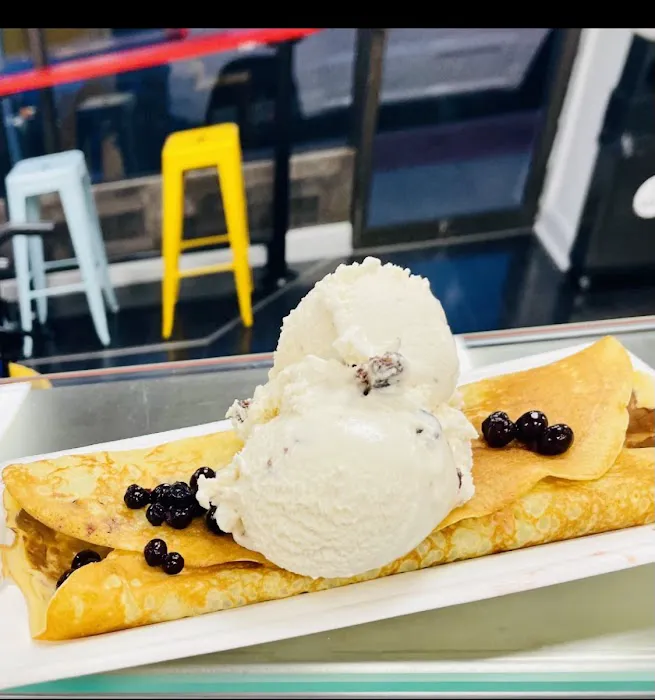 Scoops Hope st Ice Cream Shop Picture 2