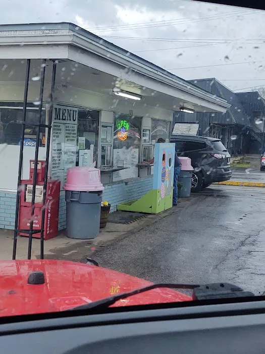 Hampton's Dairy Mart Picture 1