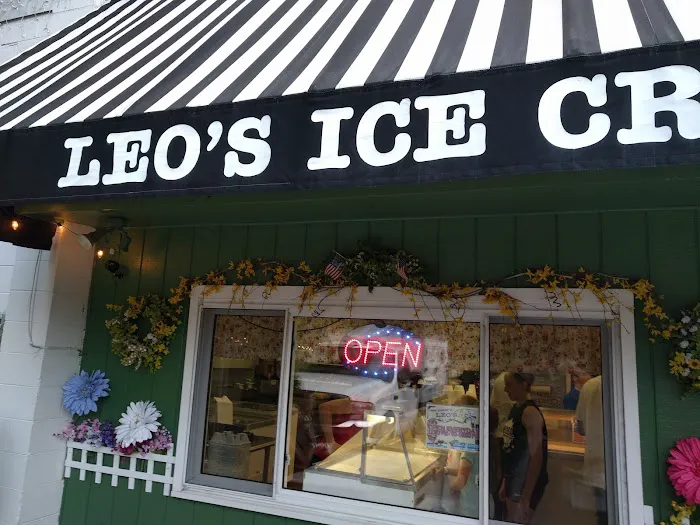 Leo's Famous Yum Yum Picture 1