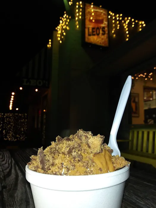 Leo's Famous Yum Yum Picture 9
