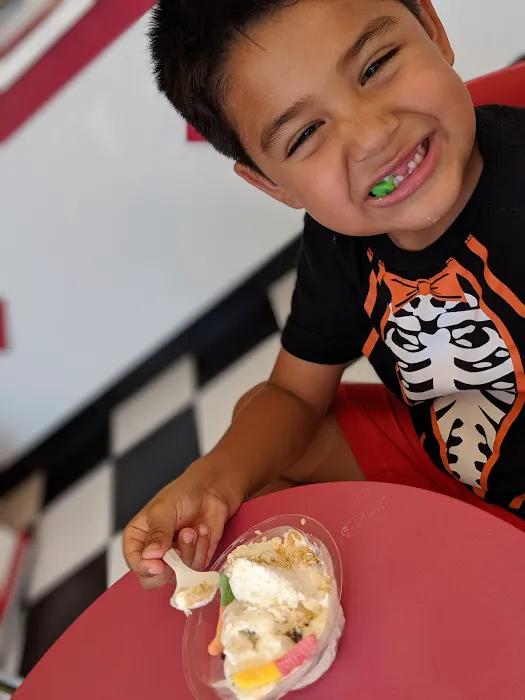 T J's Ice Cream Plus Picture 7