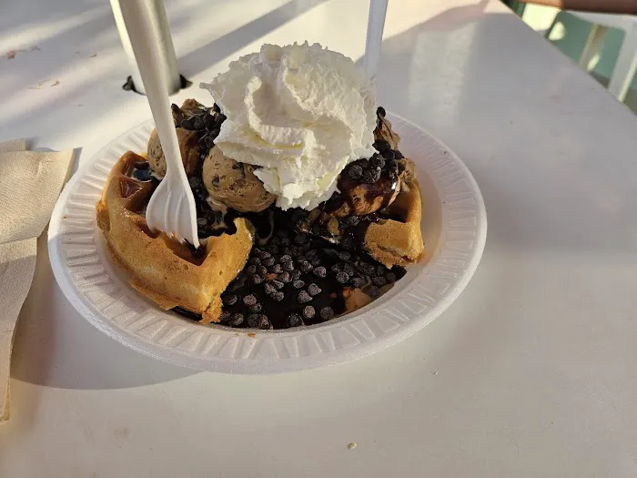 Johnny B Goode Ice Cream Parlor Picture 2