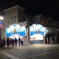 Kohr Brothers Frozen Custard ico