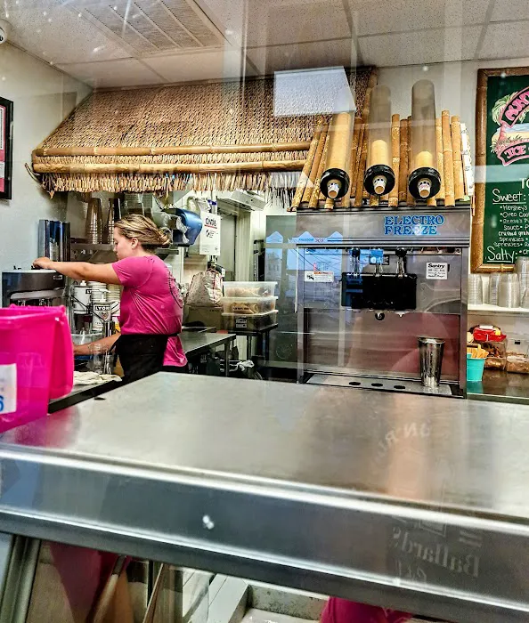 Aunt Betty's Ice Cream Shack Picture 5